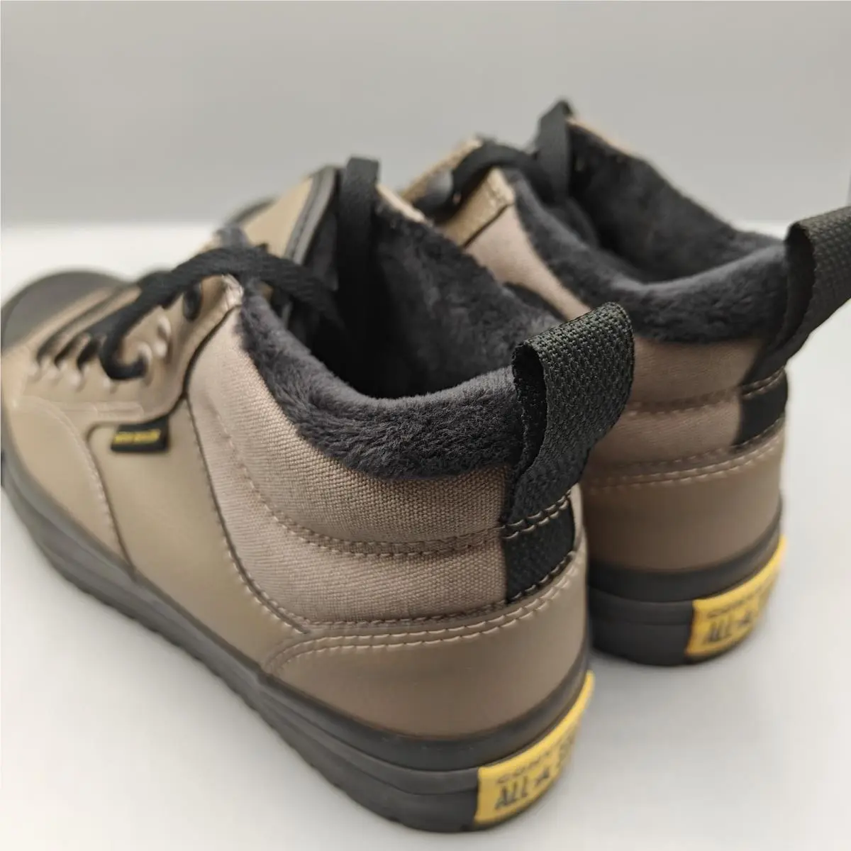 Converse shoes - Malden Street Mid - Malden Street Mid - Black 3