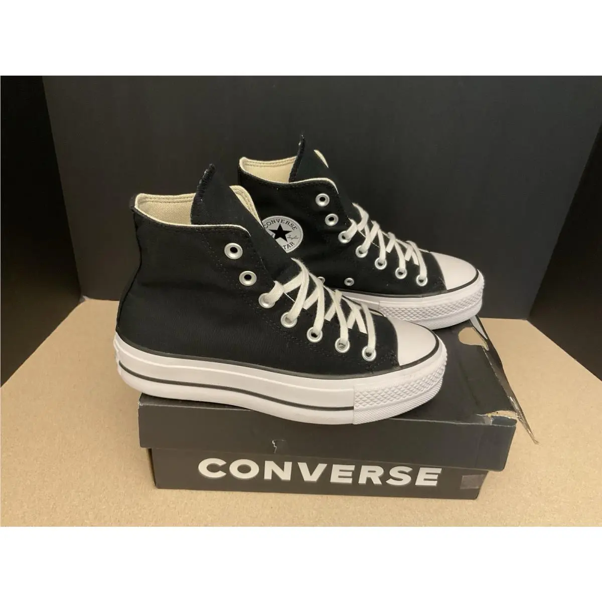 Womens Converse Chuck Taylor All Star Lift Platform Hi Shoes. Size 6. Nice