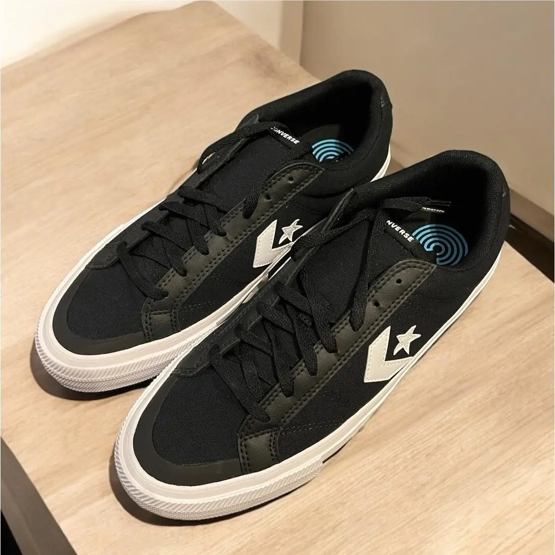 Converse shoes - Black 1