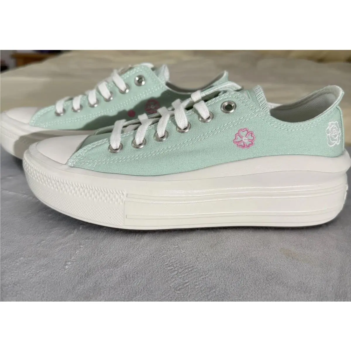 Converse Chuck Taylor All Star Move Platform Sneaker Embroidered Green Pink 7.5