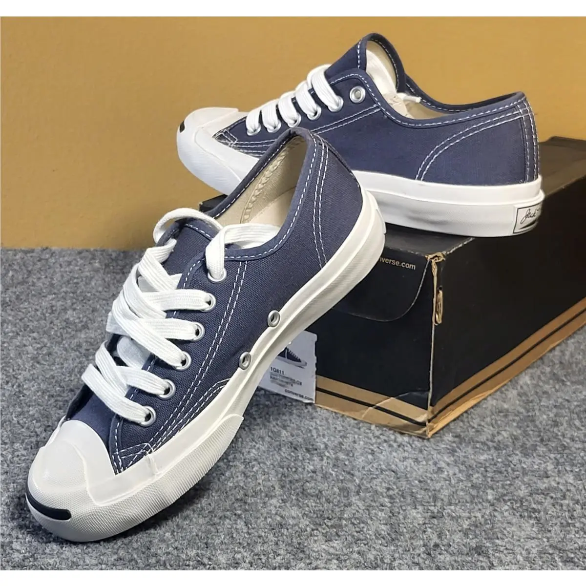 Converse shoes - Blue 1