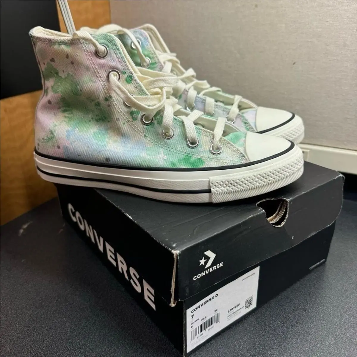 Converse Women’s Ctas Hi in Egret 570765F Size 7