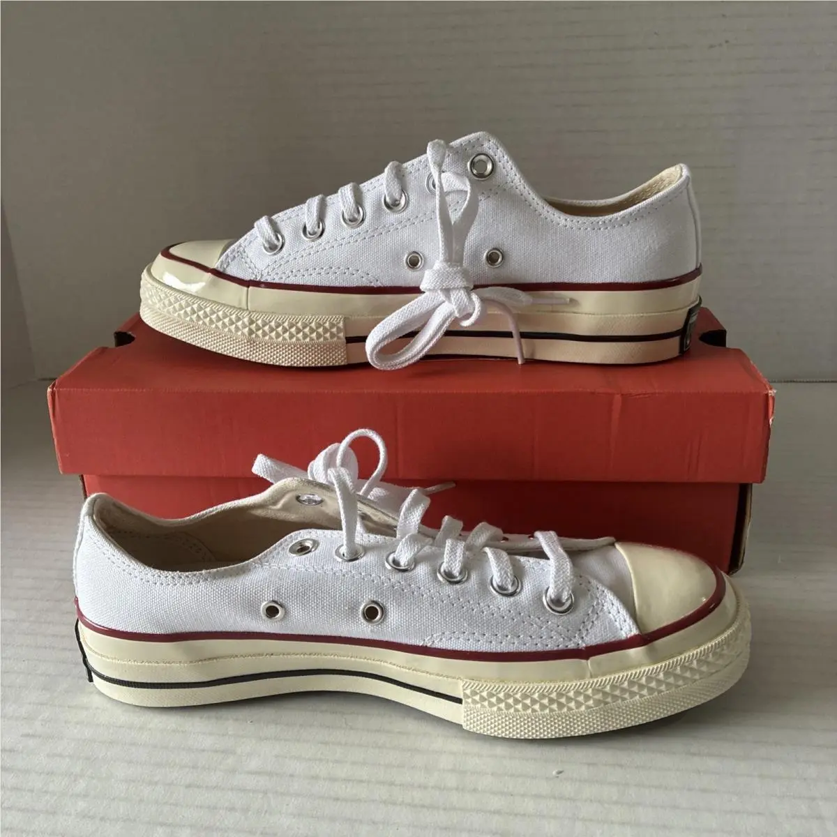 Converse Chuck 70s Low Top Sneaker Size 5M 7W White 162065C