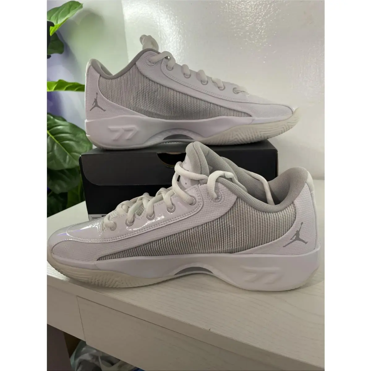 Men`s Size 12 Nike Air Jordan Luka .77 White/grey Fog HF0806-100 Retro
