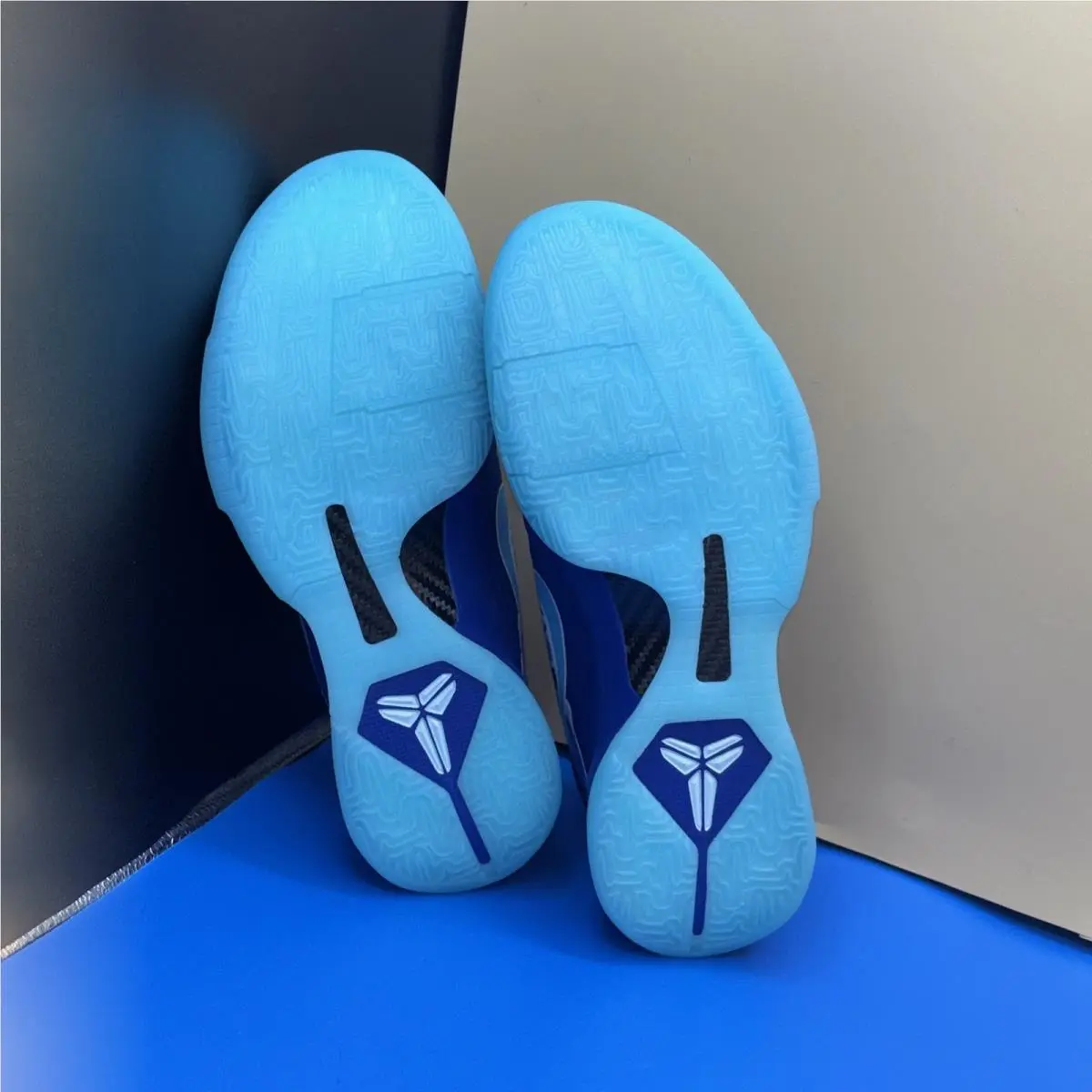 Nike shoes - 5 - HJ4303-400 - Blue 7