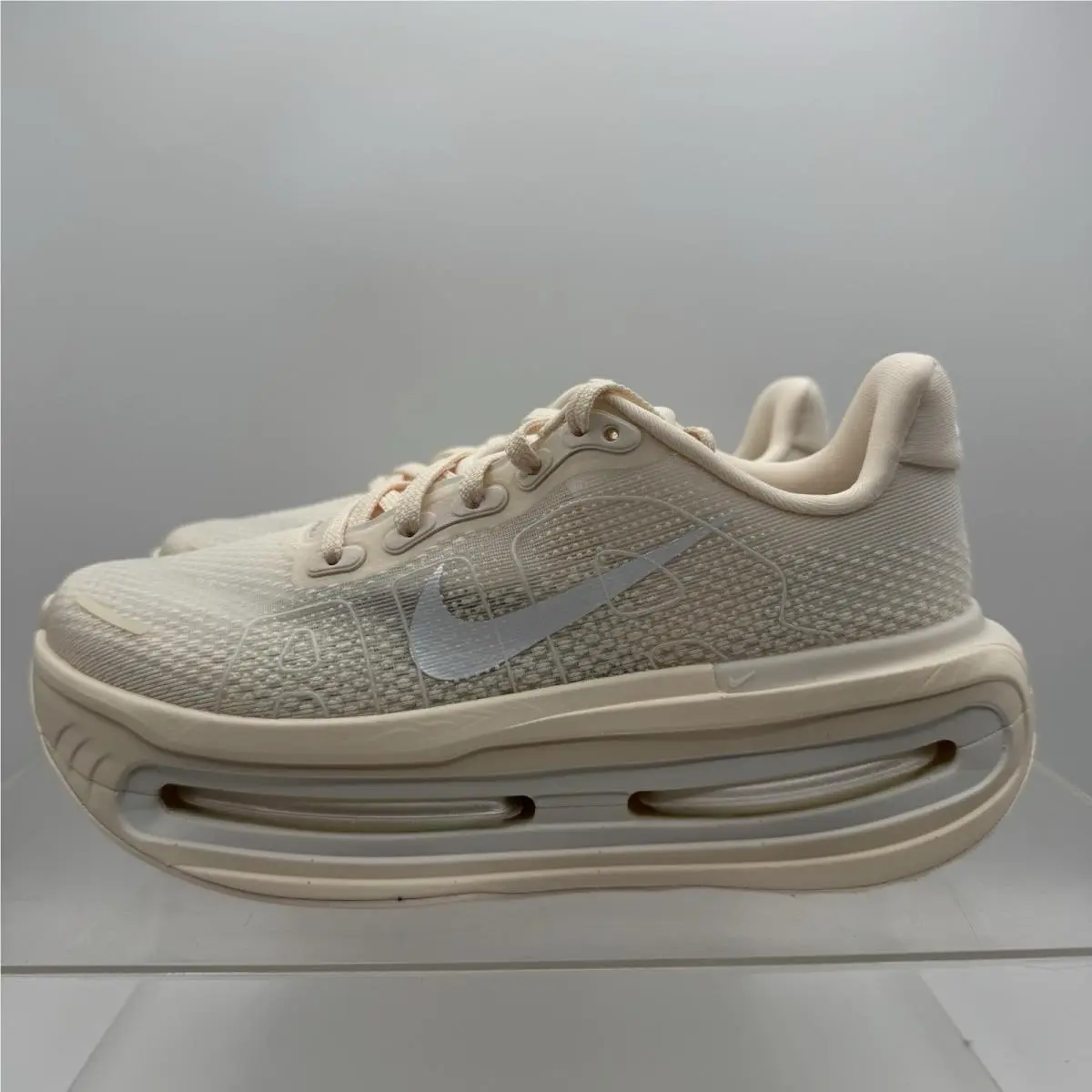 Nike Vomero Premium Chalk White Pale Ivory IQ8102-100 Women’s Size 9.5