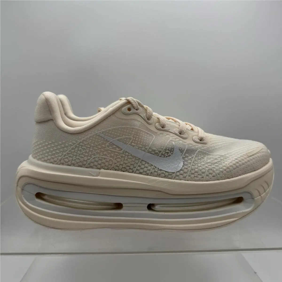 Nike shoes - Nike Vomero Premium - Vomero Premium - IQ8102 100 - Ivory 0
