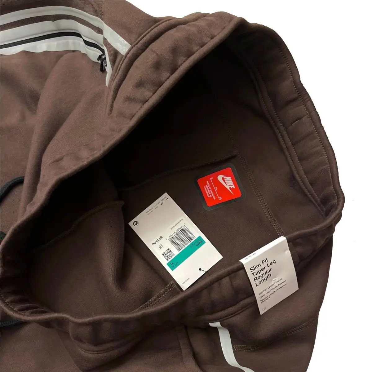 Nike clothing - Brown (UPC: 197600917552) 0