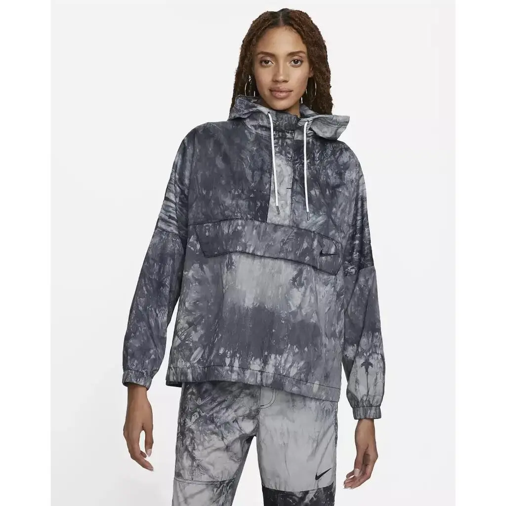 Nike Women`s Xxl Zip Pocket Woven Wave Dye Hooded Jacket DV7936-010
