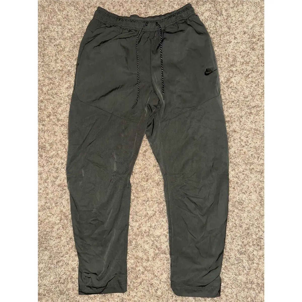 Nike Sportswear Tech Essentials Repel Pants Sample
