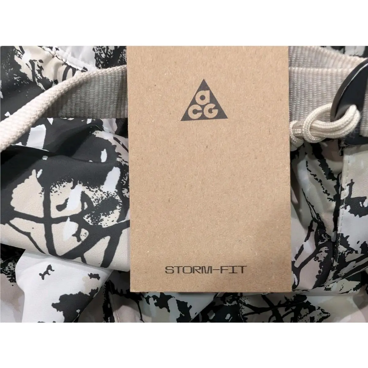 Nike clothing - Nike ACG Chena Vortex Storm-FIT Winter Pants - White / Brown - Black - Camo (UPC: 197600965966) 2