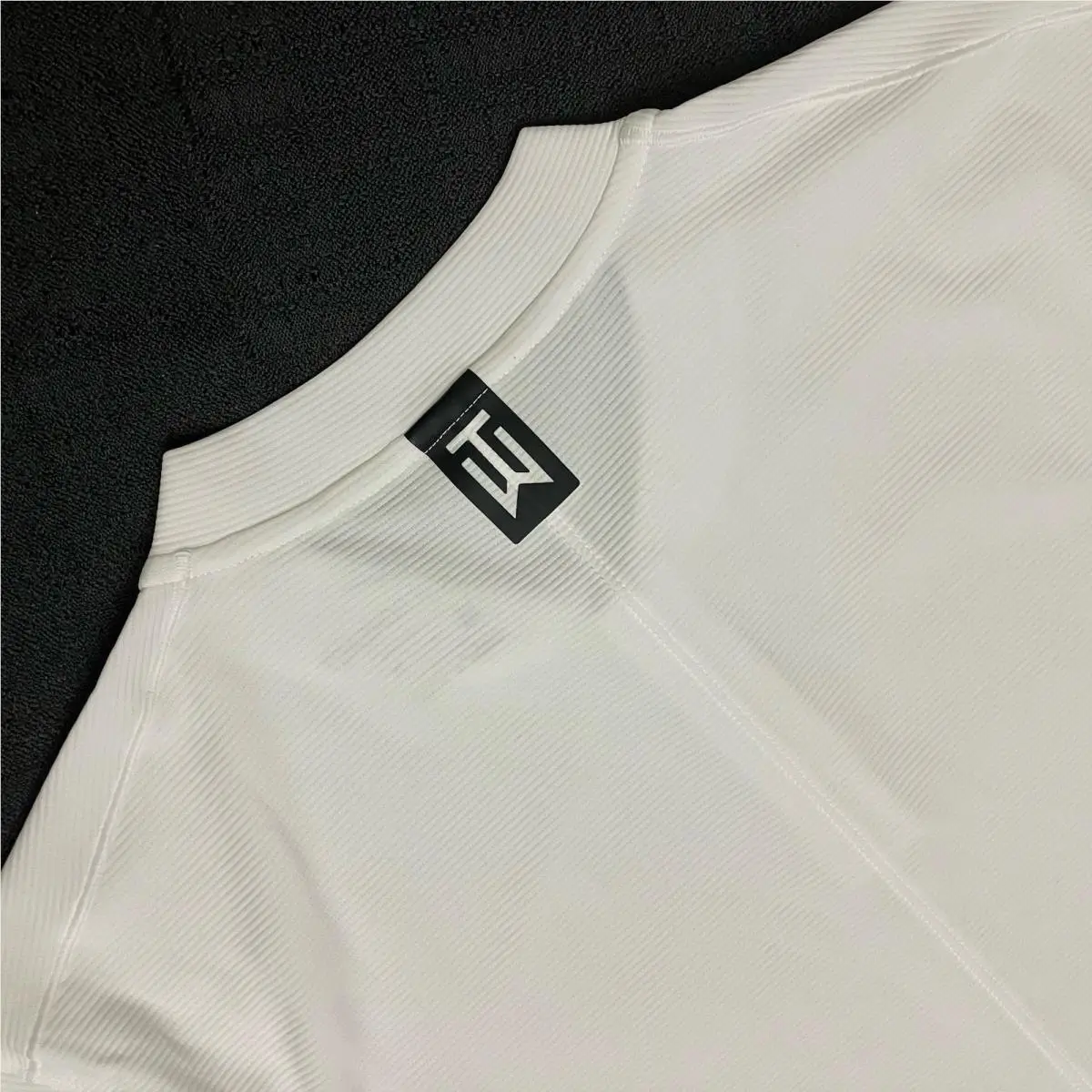Nike Golf Tiger Woods Aeroreact Mock Blade Polo BV1315 100 Triple White Sz S