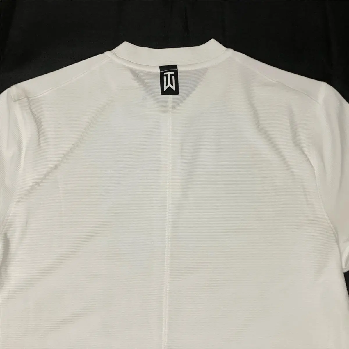 Nike clothing - TW Tiger Woods AeroReact Mock Blade Polo - White Black 3