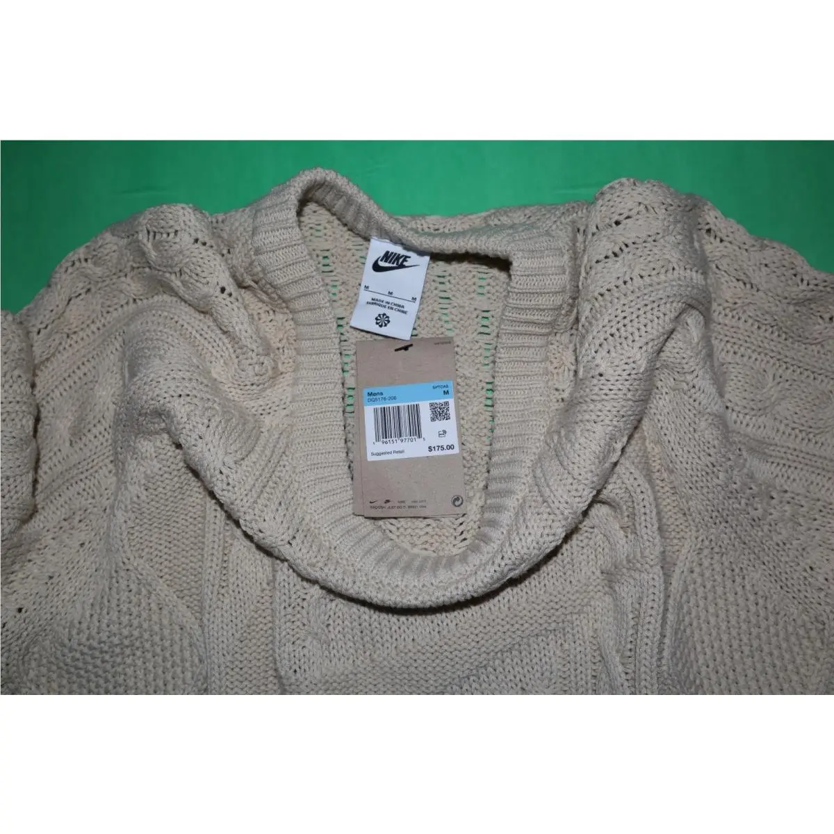 Nike clothing - Ivory 1