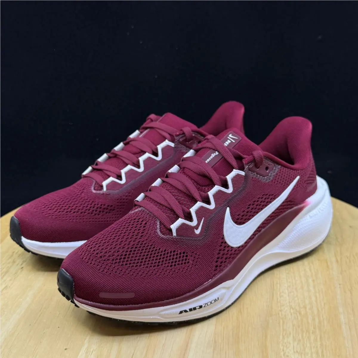 Nike shoes - Red 5