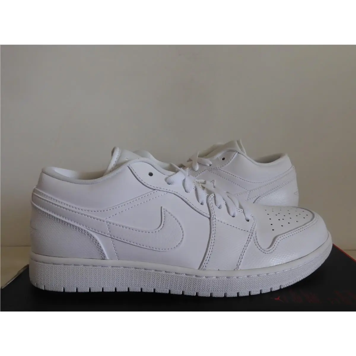 Nike shoes - Air Jordan 1 - Air - 553558 102 - White (UPC: 887229531108) 0