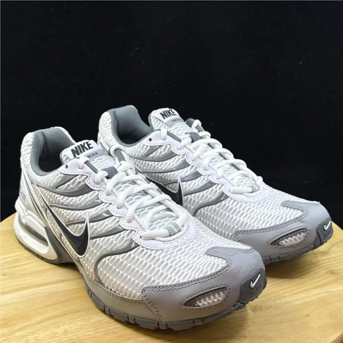 Nike shoes - White 3