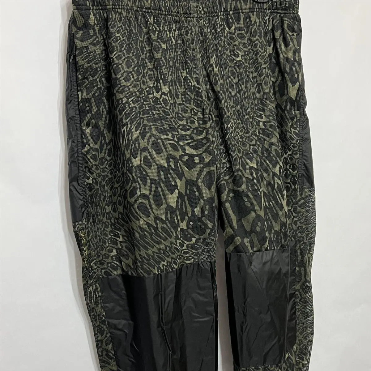 Nike clothing - Nike - DB4101355 - Green 1