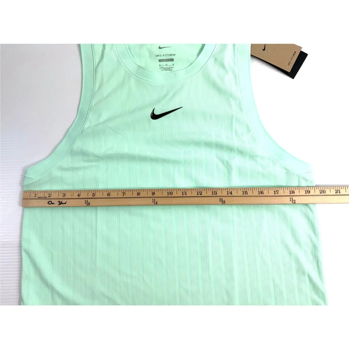 Nike clothing - Nike Dri-Fit - HM6724-353 - Green 1