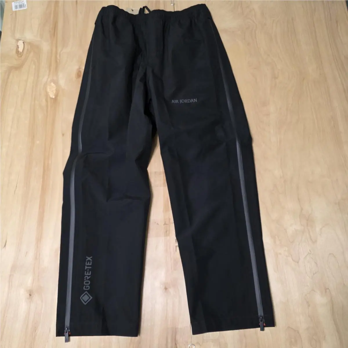 Nike Air Jordan Gore Tex Pants Men`s Sz M Black Waterproof Track Pants