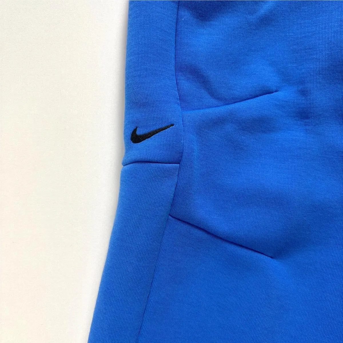 Nike clothing - Blue (UPC: 198731691380) 1