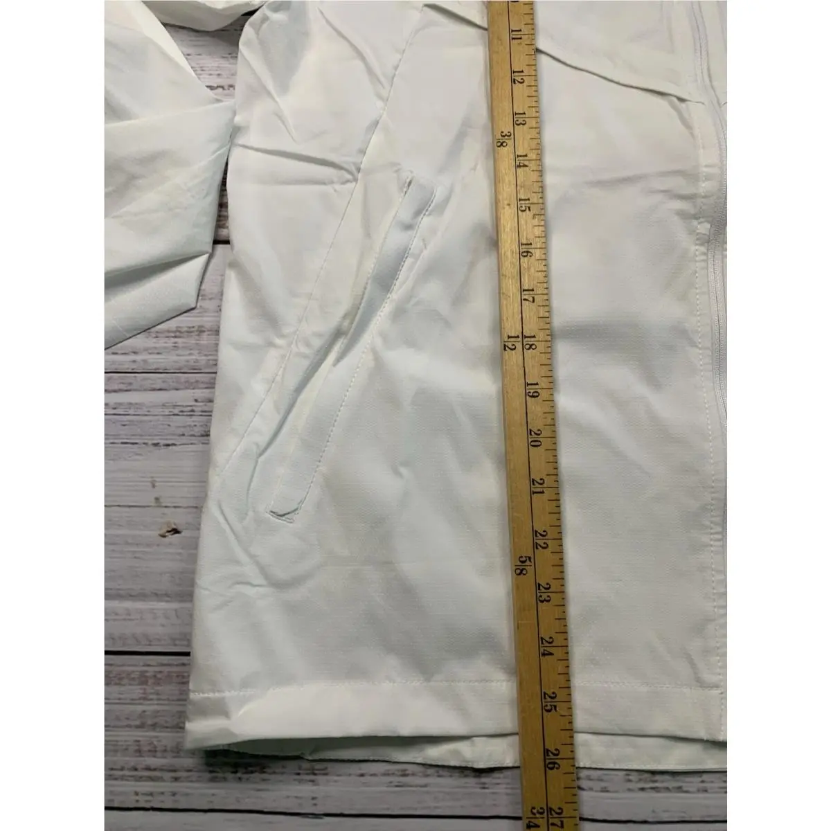 Nike clothing - White 1