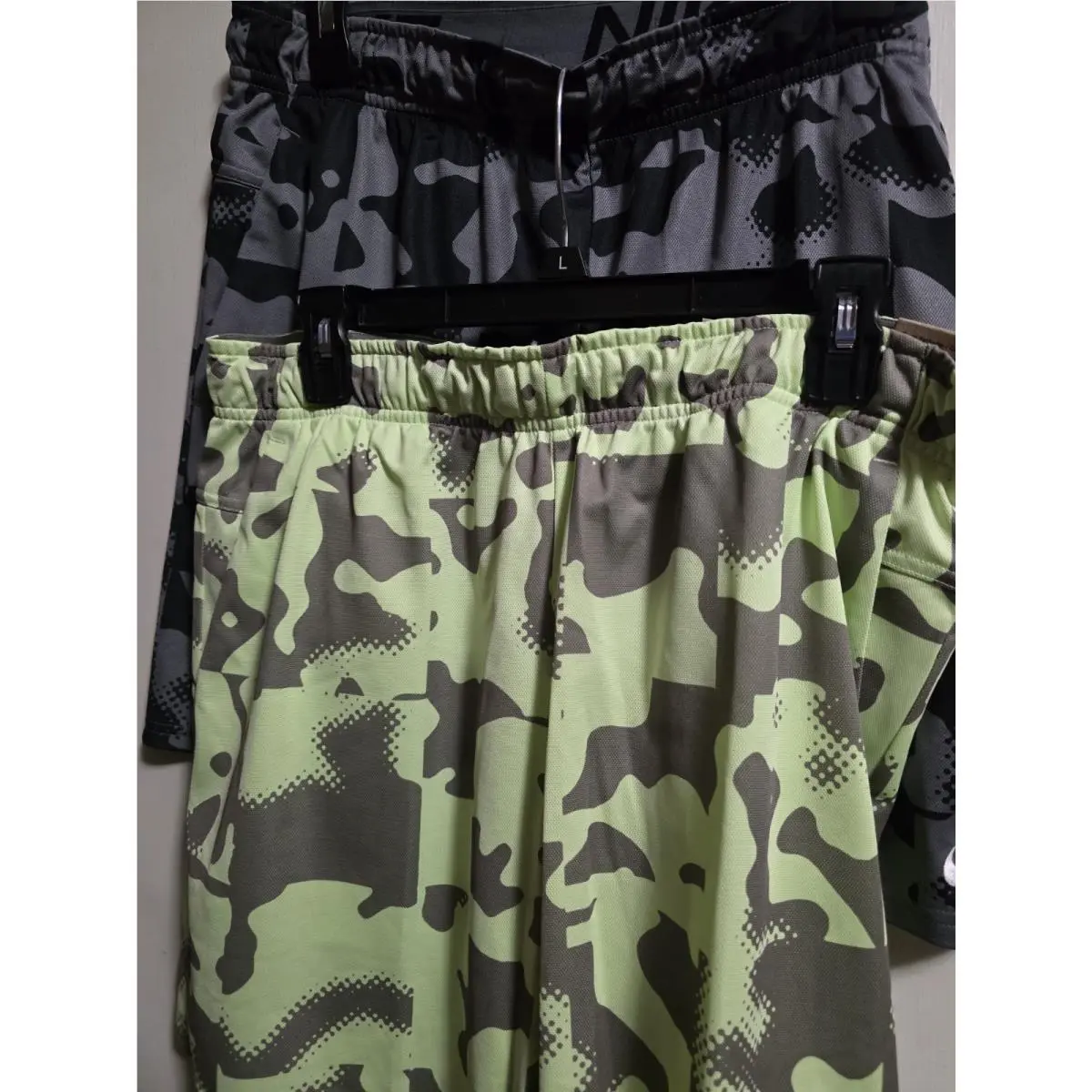 2-NWTS- Flex Stride 7 Mens Dri-fit Running Shorts -green+gray Medium by Nike