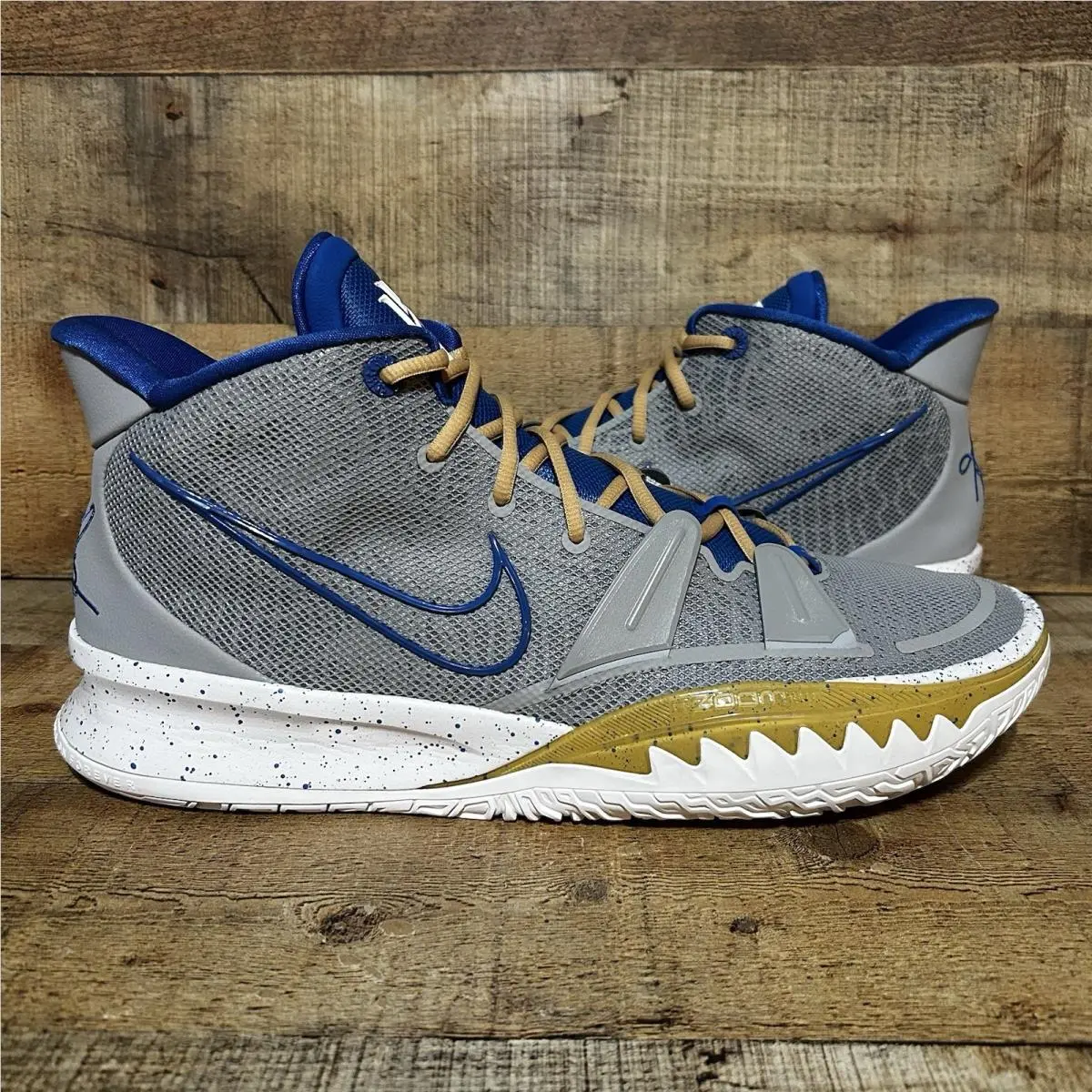 Nike Kyrie 7 Duke Sos PE Player Exclusive Men`s 17 Team Issue Basketball Shoes