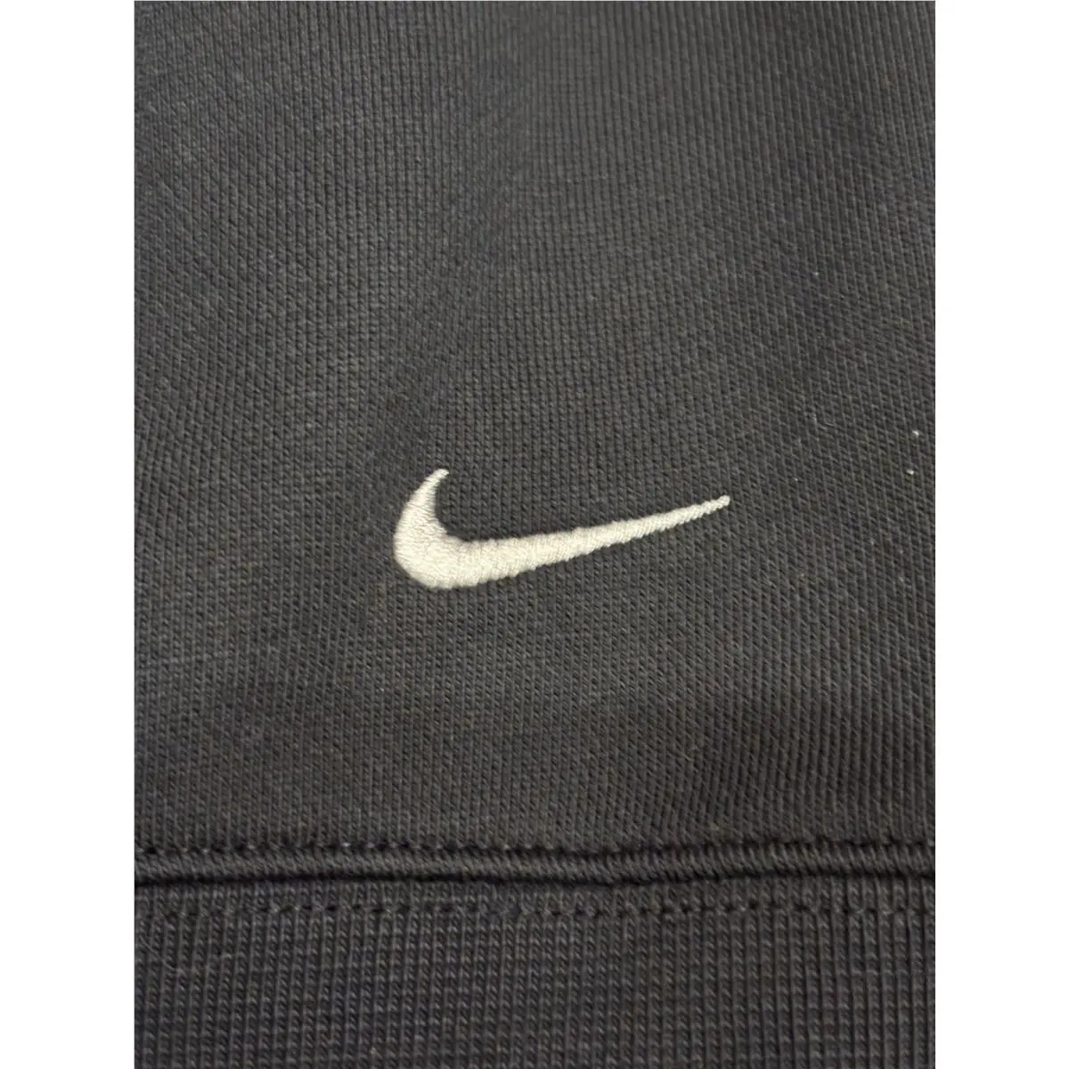 Nike clothing - Black (UPC: 198482006662) 2