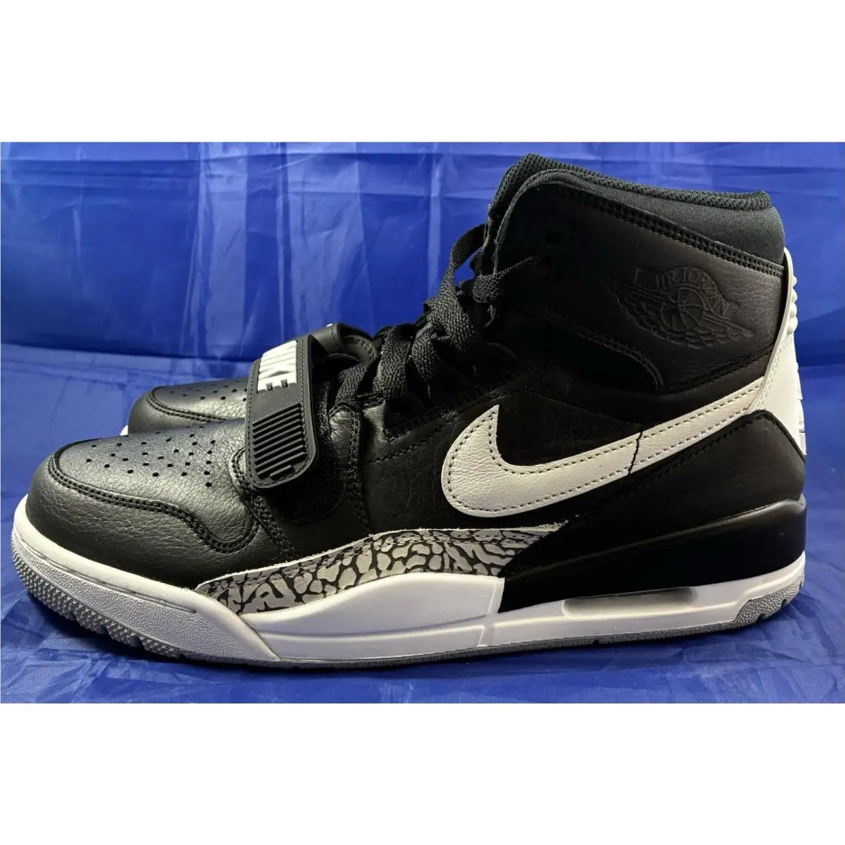 Nike shoes - Jordan Legacy 312 - Legacy - AV3922001 - Black 0