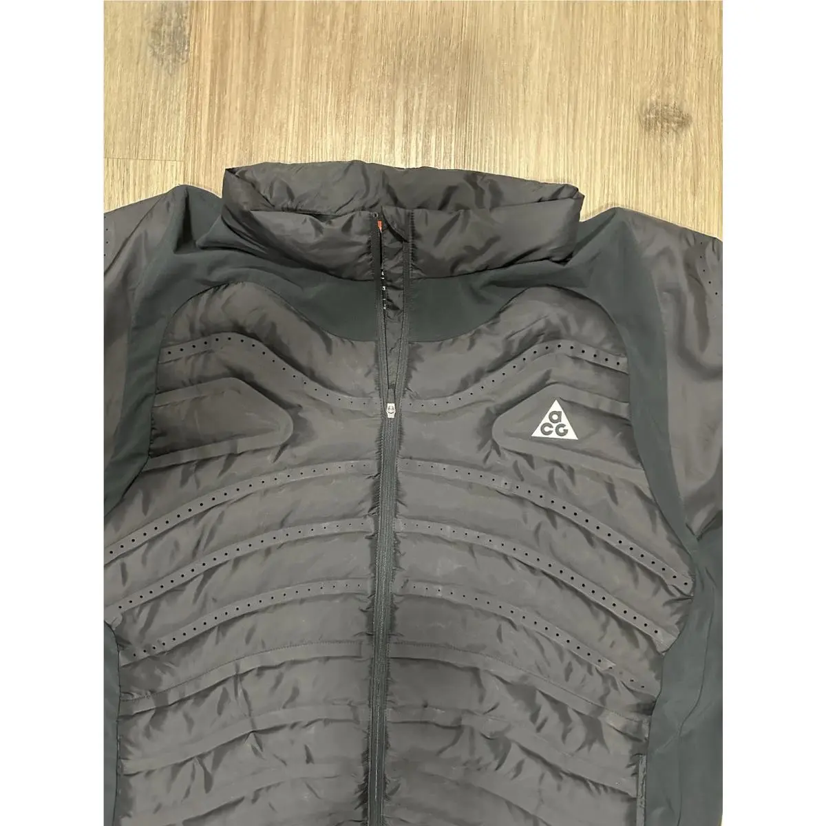 Nike clothing - Nike ACG Lava Flow Aeroloft Down - Black (UPC: 198488840314) 2