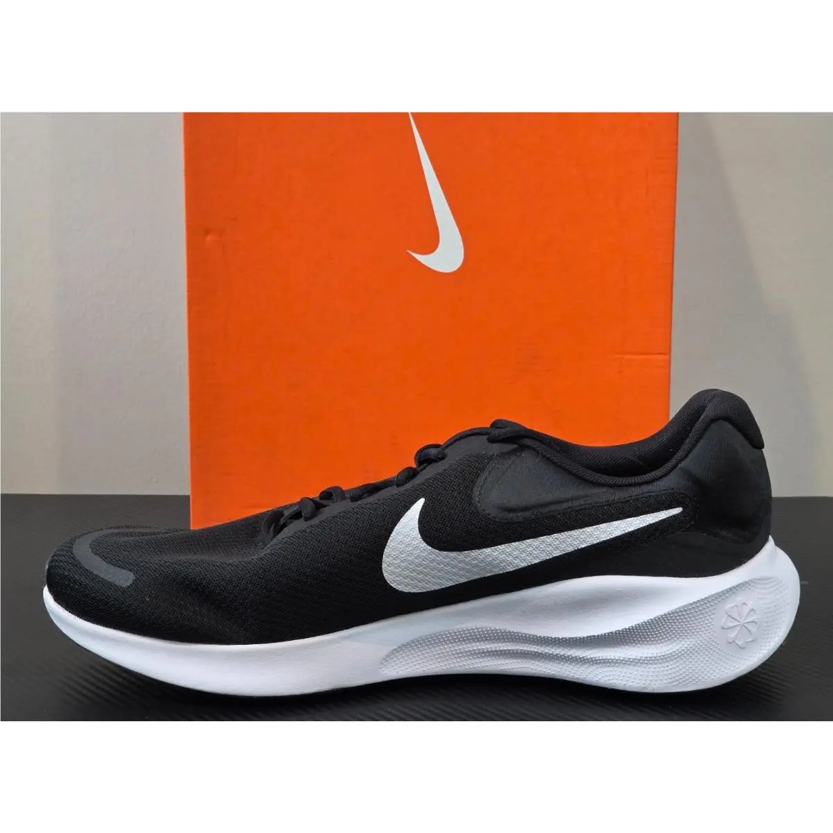 Nike shoes - Nike Revolution 7 - Revolution - FB8501-002 - Black / White (UPC: 196969468569) 3