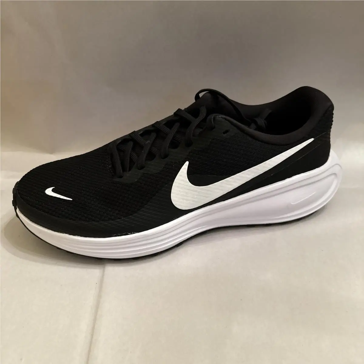 Nike Revolution 13W Men /14.5 W Women Black White Running Shoes