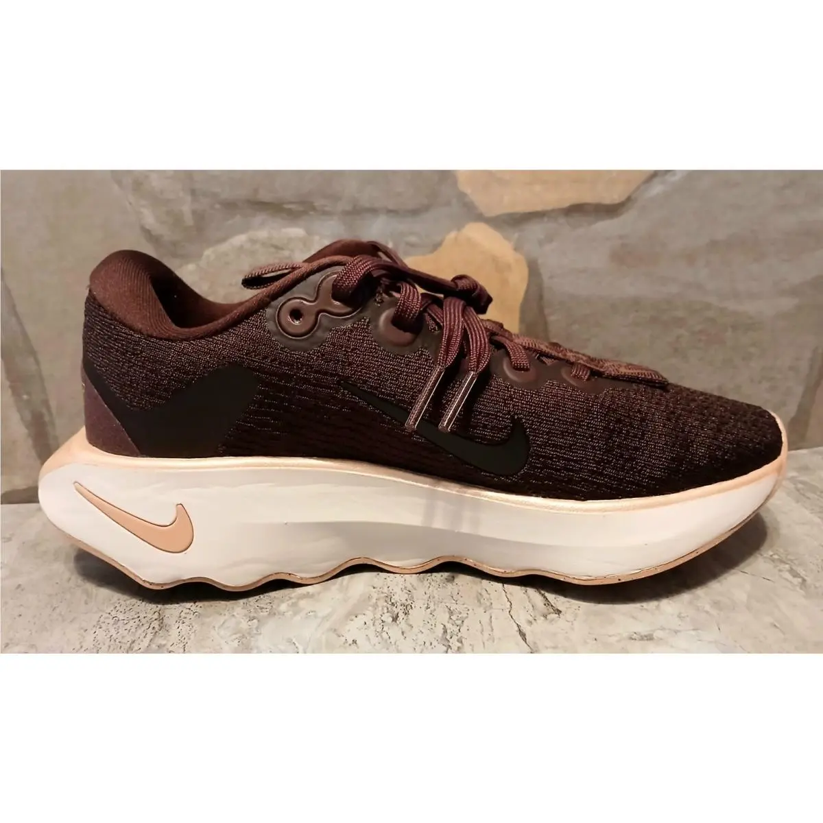 Nike shoes - Nike Motiva - Motiva - DV1238-604 - Red 3