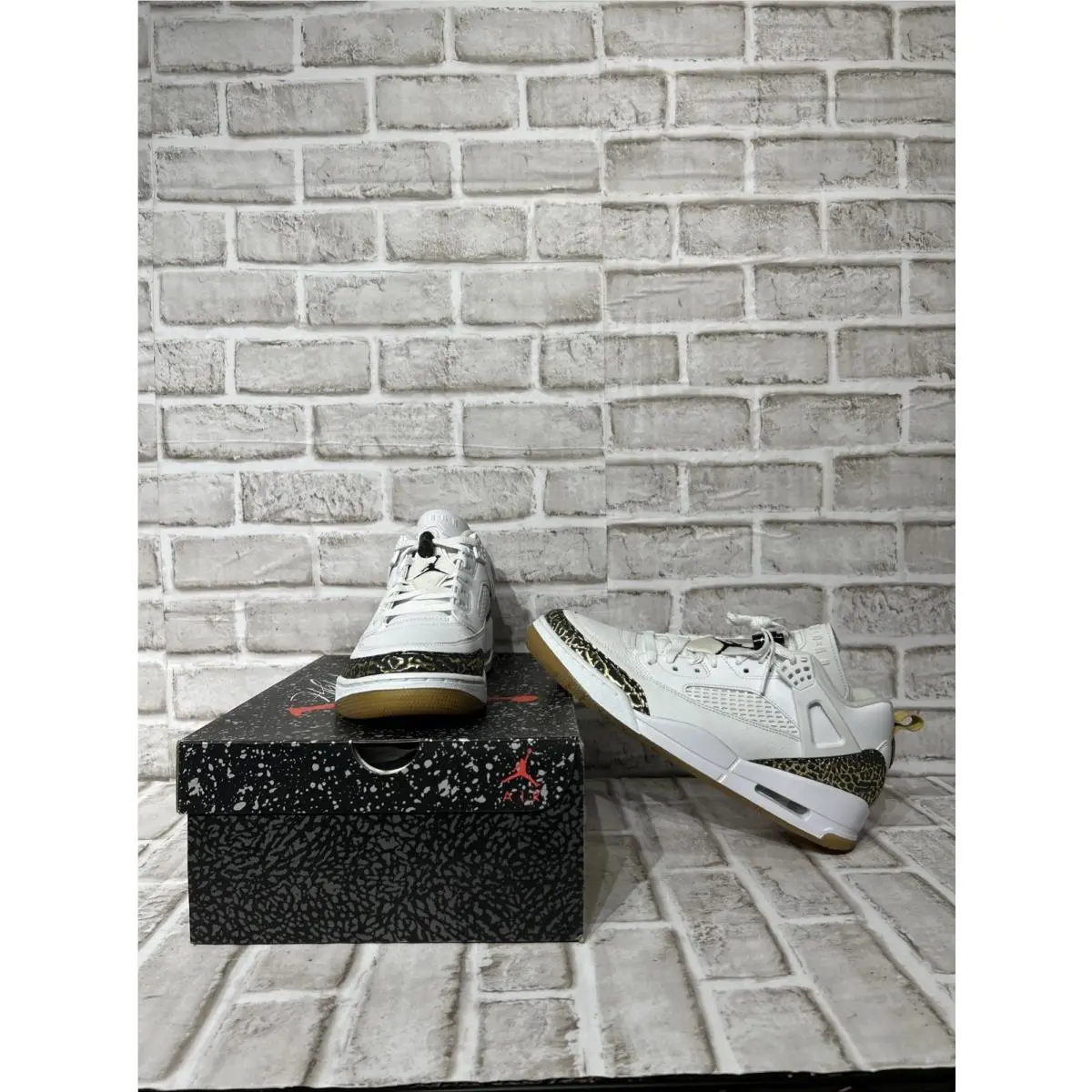 Nike shoes - Air Jordan Spizike - Air Spizike - HJ9019-100 - White/Black/Metallic Gold (UPC: 197599177845) 0