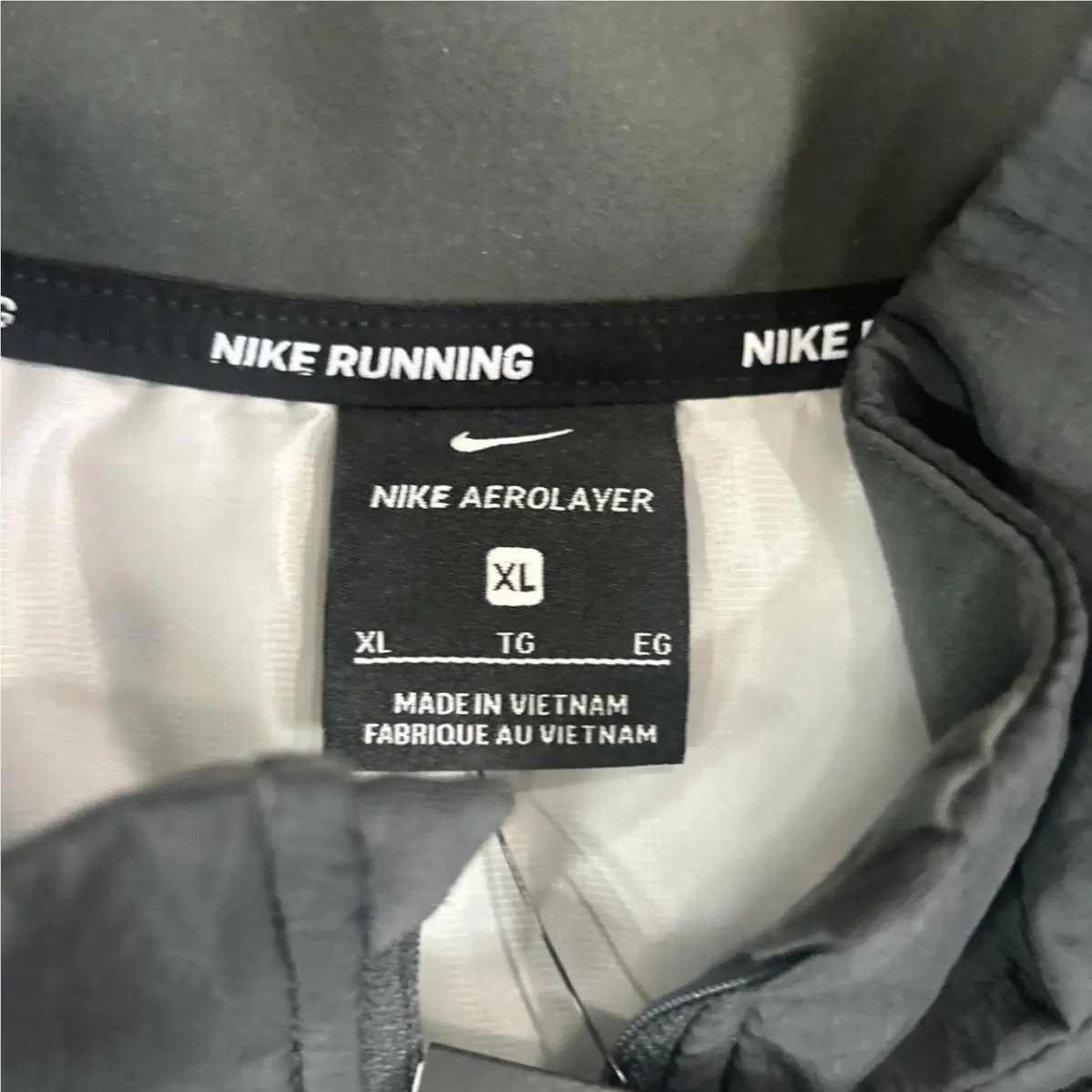 Nike clothing - Nike Aerolayer Repel - Aerolayer Repel - Black 3
