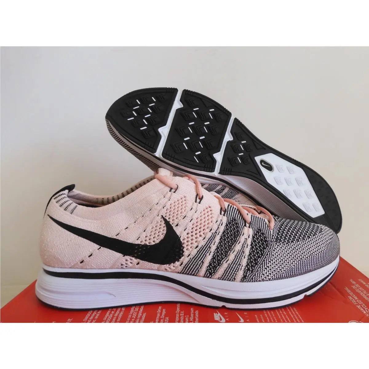 Nike Flyknit Trainer Sunset Tint Pink-black-white Mens Sz 10 AH8396-600