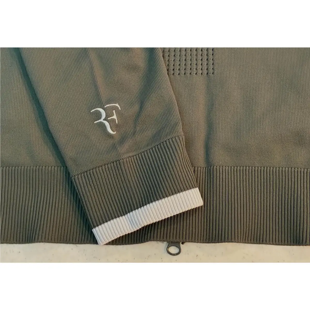 Nike clothing - Gray 2