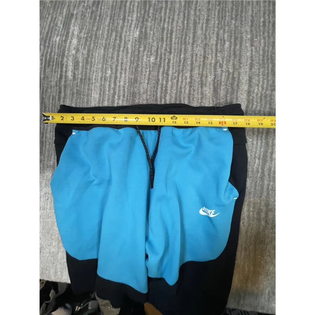 Nike clothing - Black 8