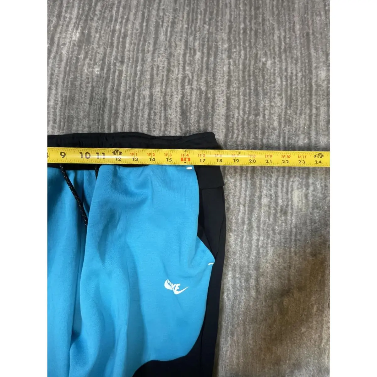 Nike clothing - Black 9