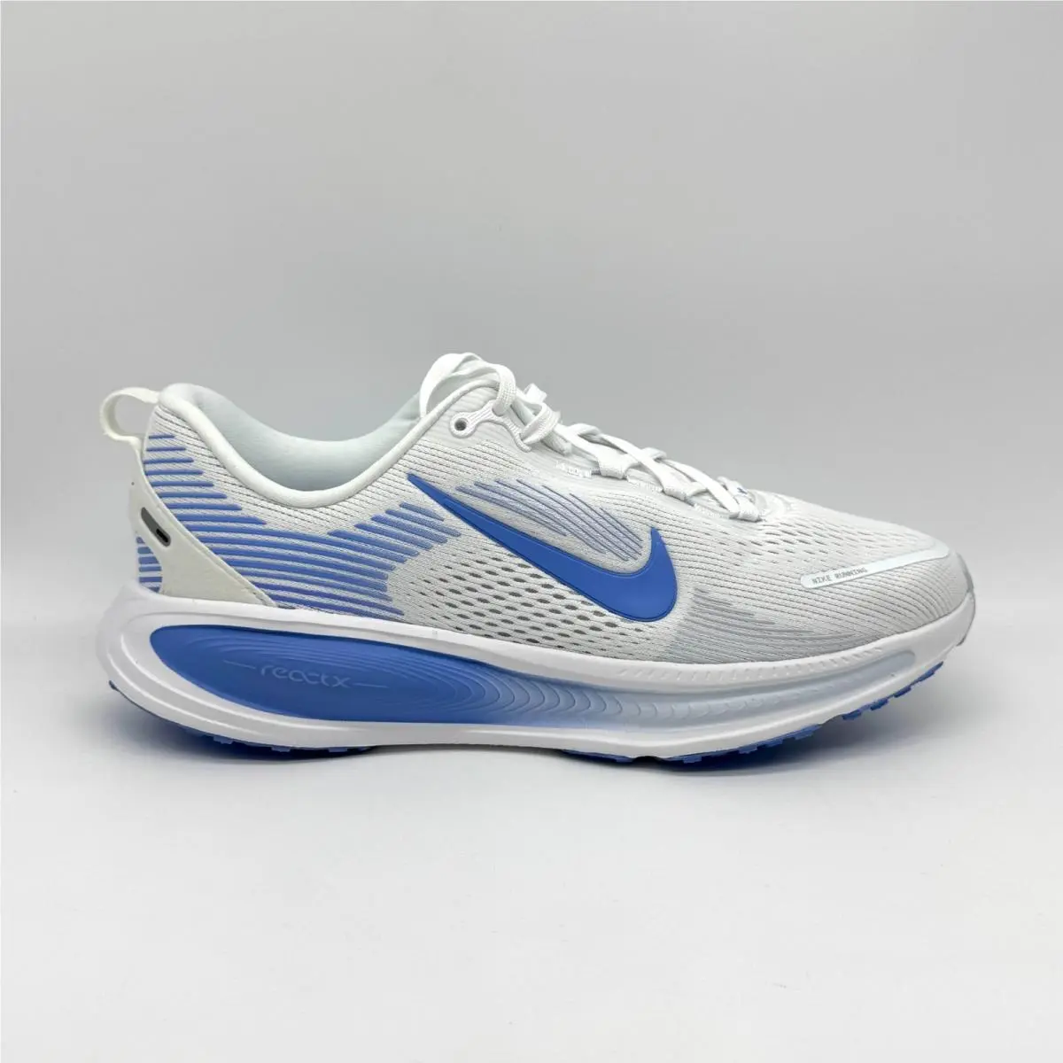 Nike Vomero 18 White Blue Shoes Sz Youth 7Y / Womens 8.5 Running HQ2157-109