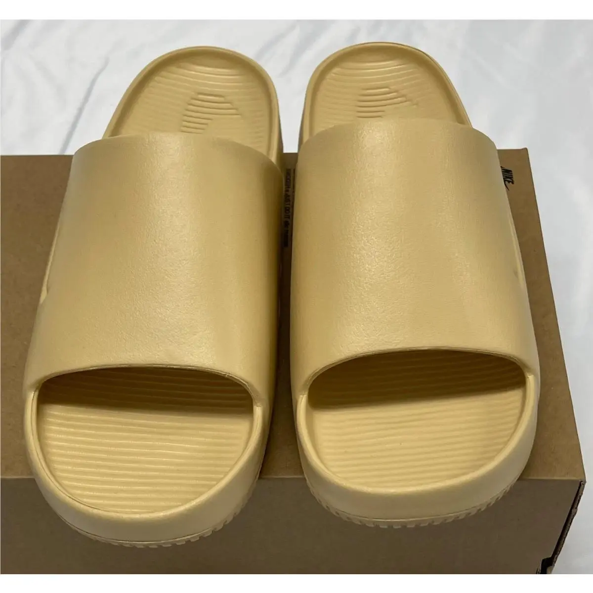 Nike shoes - DX4816200 - DX4816 200 - SESAME SESMAE (UPC: 196607814086) 2