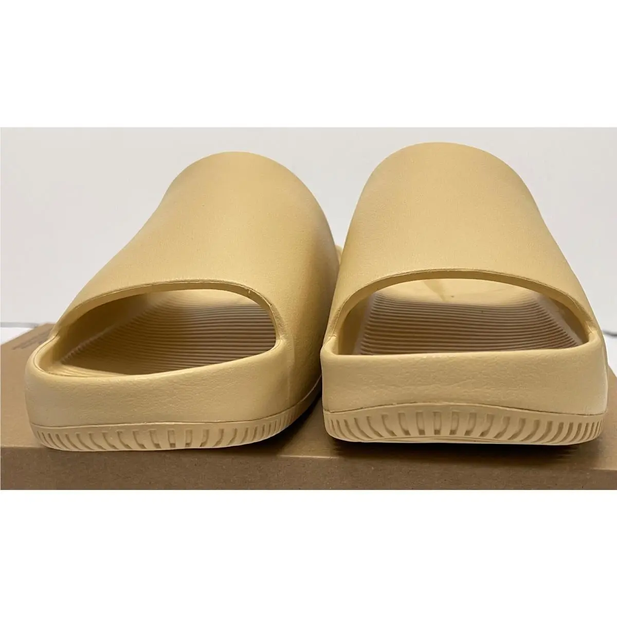 Nike shoes - DX4816200 - DX4816 200 - SESAME SESMAE (UPC: 196607814086) 3