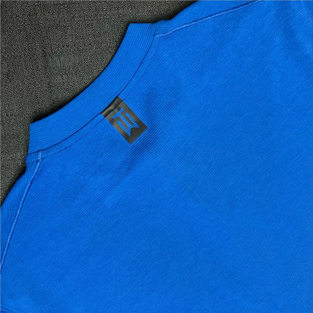 Nike Golf Tiger Woods Aeroreact Mock Blade Polo BV1315 431 Royal Blue Sz M