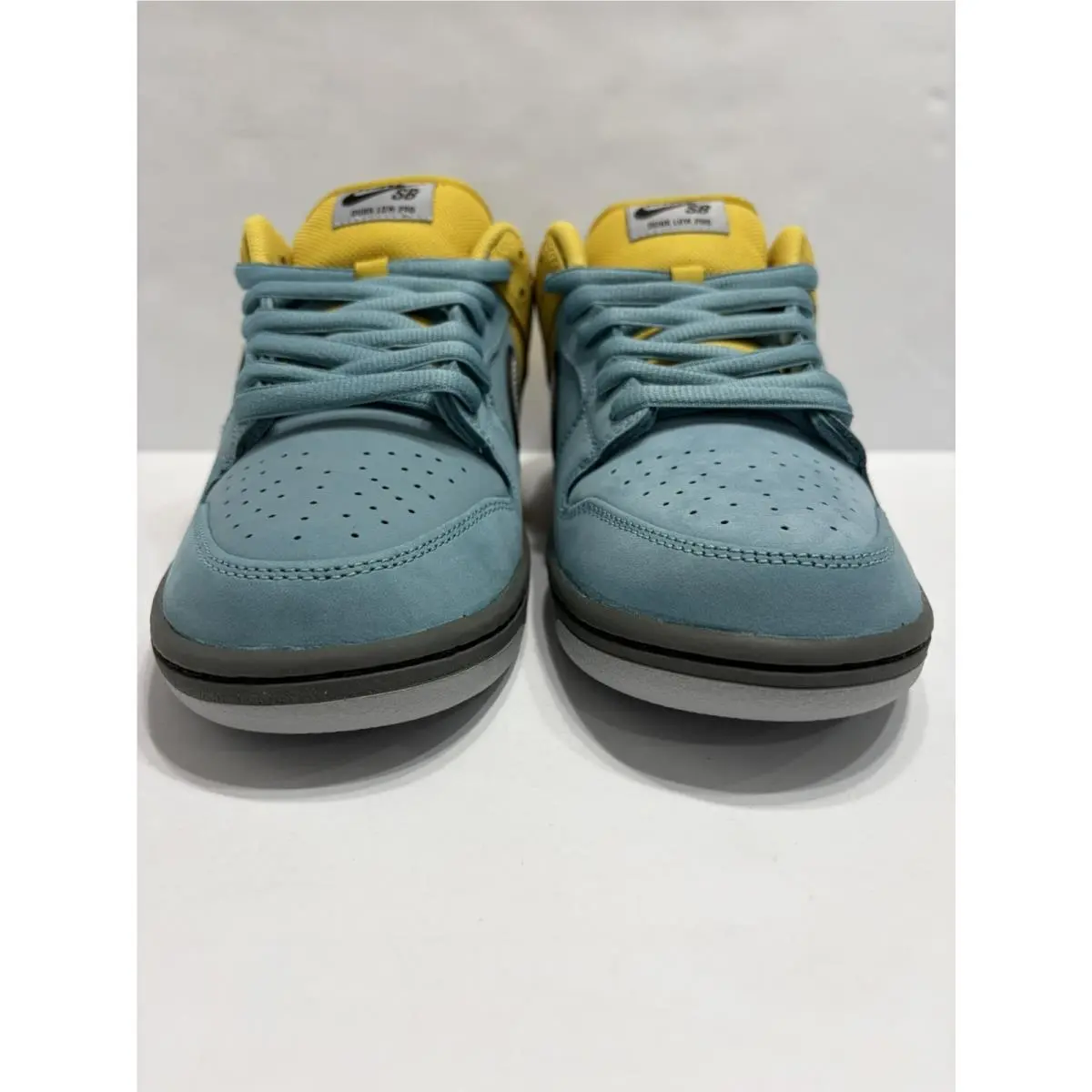 Nike shoes - Sb Dunk Low Pro - Dunk Low Pro - Ir1888700 - Yellow 0