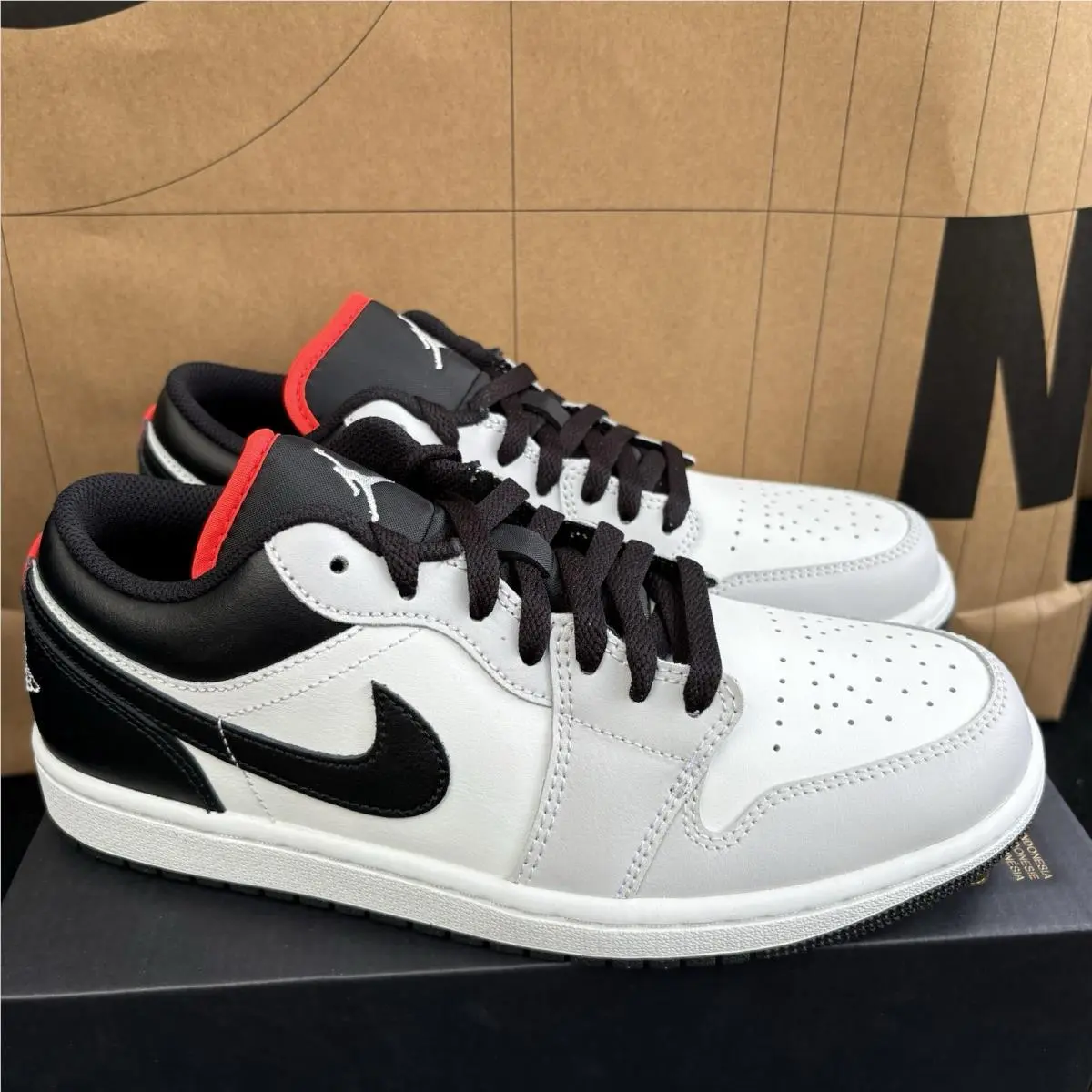 Nike Air Jordan 1 Low Neutral Grey Nby 553558-045 Men Size 8.5