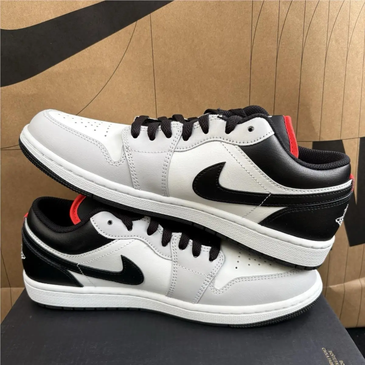 Nike shoes - Nike Air Jordan 1 - Air - 553558-045 - Gray 1