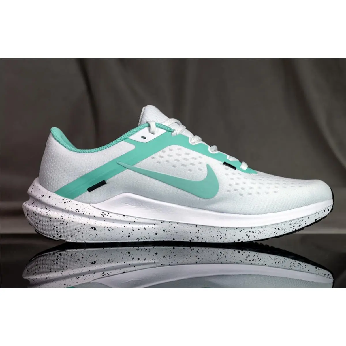 Nike shoes - Nike Air Winflo - Air Winflo - FN7106 - WHITE/ EMERALD RISE-BLACK (UPC: 196609332502) 2