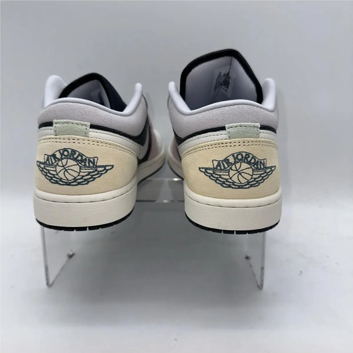 Nike shoes - Air Jordan 1 Low SE - IB7109 004 - Black 2