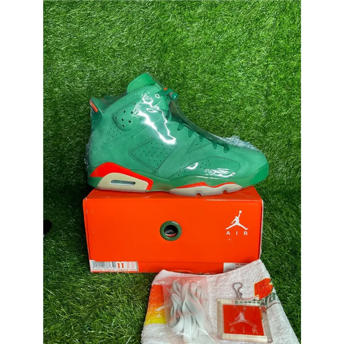 Nike shoes - Air Jordan 6 - Air - AJ5986-335 - Green (UPC: 091201006687) 0